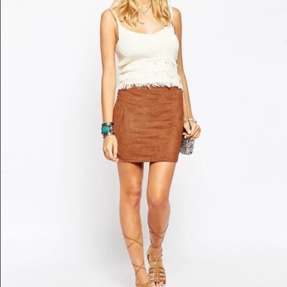 New Faux Suede Body-con Mini Skirt - Picture 4 of 7